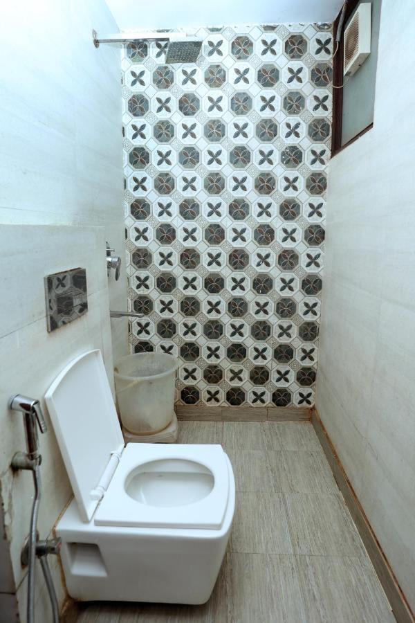 Hotel Toto International Dx New Delhi Buitenkant foto